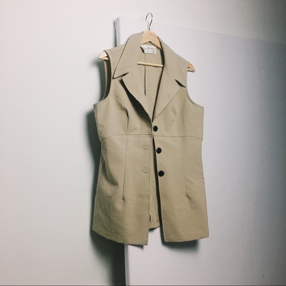 Sleeveless Fitted Spring Jacket - Picture 3 of 4